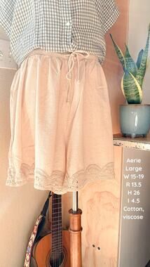 Aerie Gauzy Crochet trim Shorts - Large